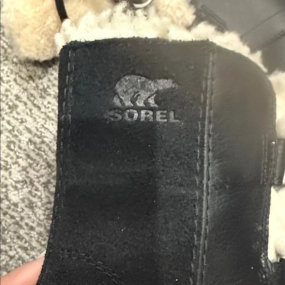 Sorel Black and Cream Winter Boots - Picture 5 of 7